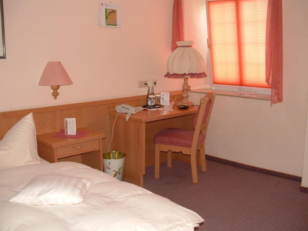 Hotel Reinhold Gummersbach Zimmer foto