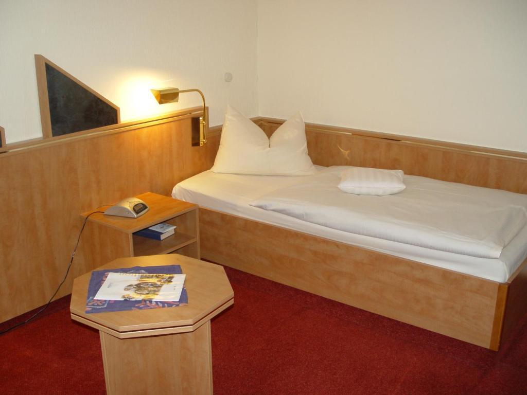 Hotel Reinhold Gummersbach Zimmer foto